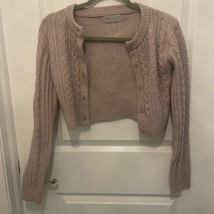 Size xs Urban outfitters cardigan